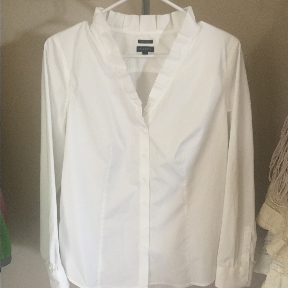 TALBOTS wrinkle free blouse. Size 10